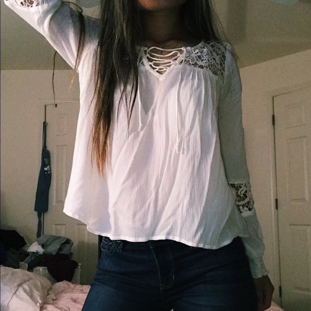 hollister lace shirt